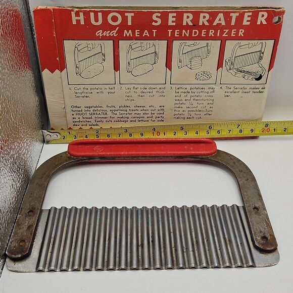 Vintage Huot Serrater & Meat Tenderizer Original Package Red Plastic Handle - Picture 16 of 16